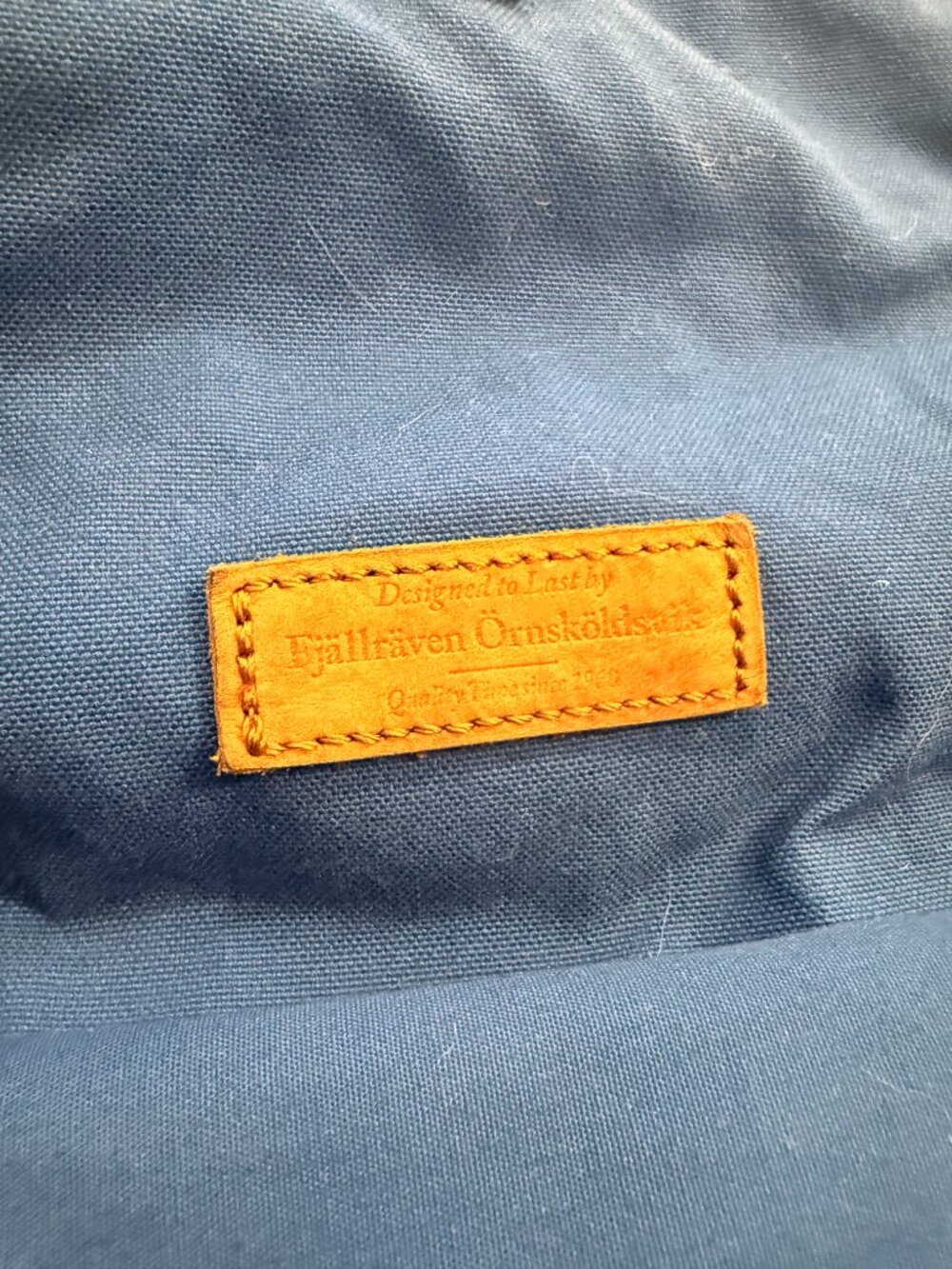 Fjallraven Crossbody Satchel Purse/Bag - Picture 3 of 3